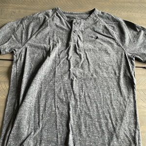 Large American Eagle Black Tee Shirt